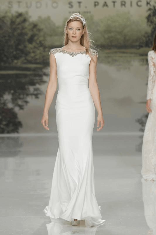 2. Vestido de noiva minimalista, a elegância do menos! Vestidos de Noiva em BH. Fernanda Viegas alta-costura. Vestidos Sob-Medida