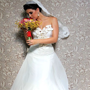 Vestido de Noiva em BH. Fernanda Viegas alta-costura. Vestido de Festa Sob-Medida